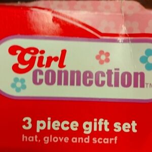 3 piece gift set Hat,gloves,and Scartj